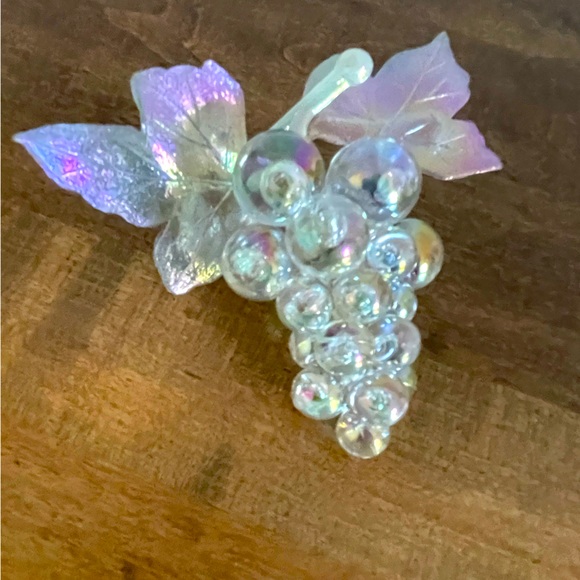 Strung Glass Iridescent Bunch of Grapes clear 1970’s Ornament - Picture 1 of 7